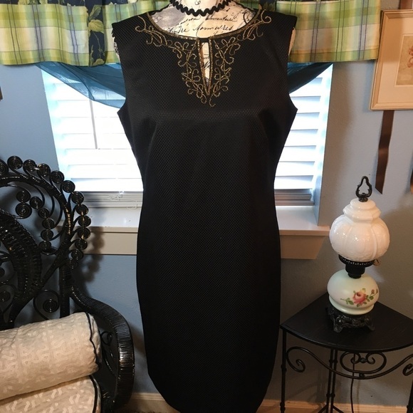 Ellen Tracy sleeveless black dress with beaded neckline - Picture 4 of 11